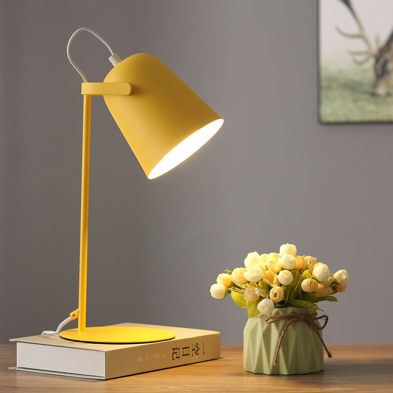 Creative LED Bedside Table Lamp – Modern Bedroom Lighting