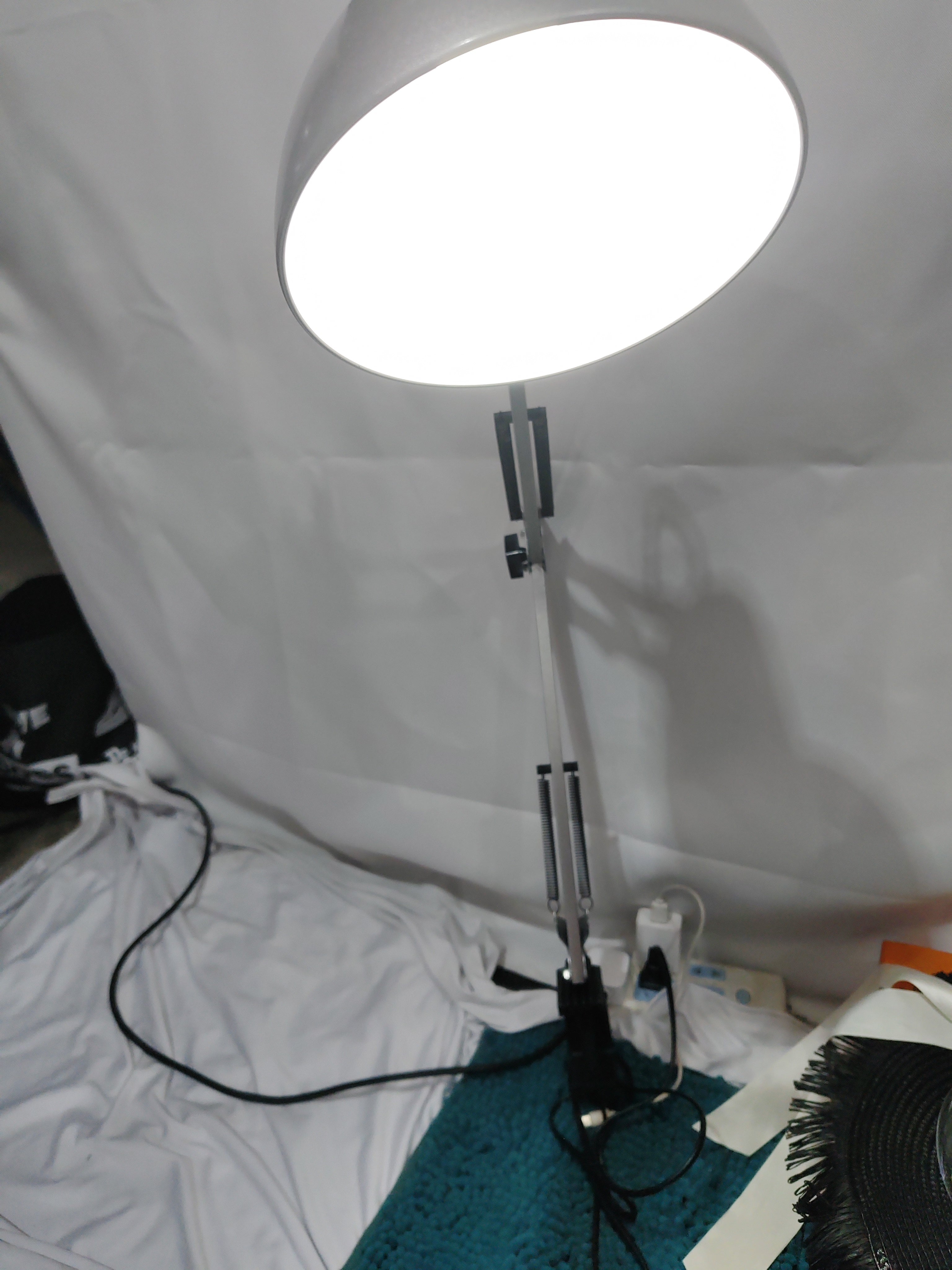 Cantilever LED Desk Lamp – Eye Protection, Metal Iron Table Lamp with Extra Long Arm