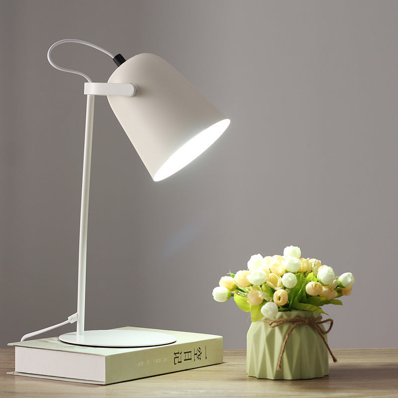 Creative LED Bedside Table Lamp – Modern Bedroom Lighting